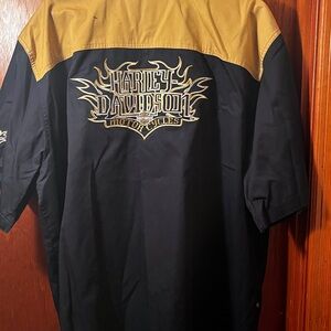 Harley-Davidson Black and Gold Shirt